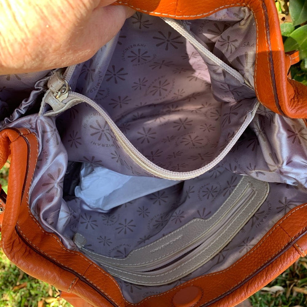 Gently used ISAAC MIZRAHI shoulder bag soft orange pebbled leather silver trim - Picture 6 of 10